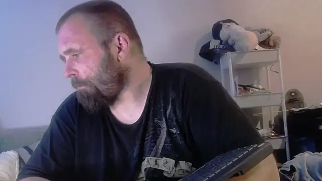 Snapshot of Thumper_ss chatting on June 5, 2026, 10:10 am Thumper ss online show from June 5, 2026, 10:10 am