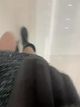 xiaoyuan01 online show from March 5, 2026, 2:18 am