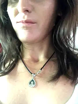 Snapshot of NikaSwan2831 chatting on September 28, 2025, 9:58 am NikaSwan2831 online show from September 28, 2025, 9:58 am