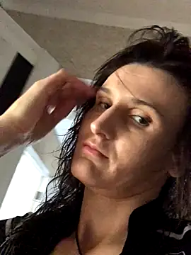 Snapshot of NikaSwan2831 chatting on October 15, 2025, 10:04 am NikaSwan2831 online show from October 15, 2025, 10:04 am