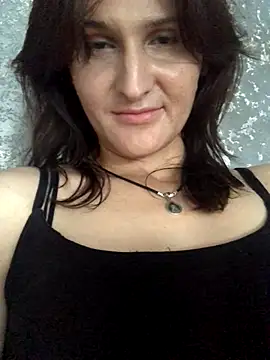 Snapshot of NikaSwan2831 chatting on October 18, 2025, 11:00 am NikaSwan2831 online show from October 18, 2025, 11:00 am