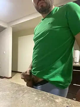 uto857 online show from November 10, 2025, 5:50 am