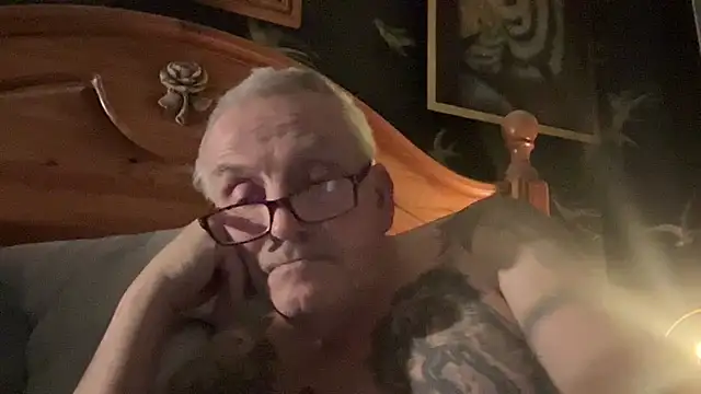 poggles online show from February 6, 2026, 8:23 pm