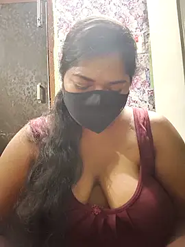 Snapshot of Liyaa_24 chatting on April 21, 2026, 4:34 pm Liyaa 24 online show from April 21, 2026, 4:34 pm