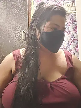 Snapshot of Liyaa_24 chatting on May 15, 2026, 4:36 pm Liyaa 24 online show from May 15, 2026, 4:36 pm