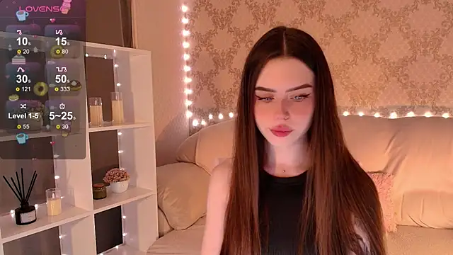 Snapshot of HolyMiax chatting on July 19, 2026, 3:32 am HolyMiax online show from July 19, 2026, 3:32 am