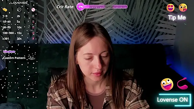 Snapshot of ChristyCrayme chatting on May 27, 2026, 10:07 pm ChristyCrayme online show from May 27, 2026, 10:07 pm