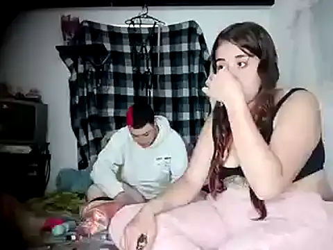 Snapshot of twodoo chatting on September 30, 2025, 6:13 pm twodoo online show from September 30, 2025, 6:13 pm