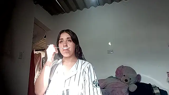 Snapshot of twodoo chatting on October 14, 2025, 7:58 pm twodoo online show from October 14, 2025, 7:58 pm