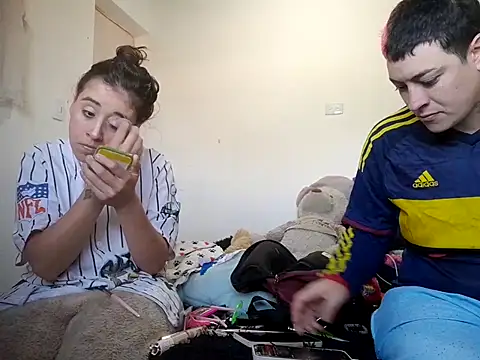 Snapshot of twodoo chatting on October 15, 2025, 1:22 pm twodoo online show from October 15, 2025, 1:22 pm