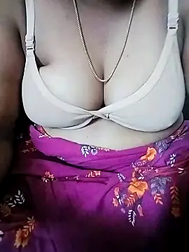 Snapshot of ammutamiltamil chatting on October 7, 2025, 6:32 am ammutamiltamil online show from October 7, 2025, 6:32 am