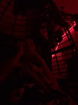 DarkAngelz1 online show from February 5, 2026, 1:43 am