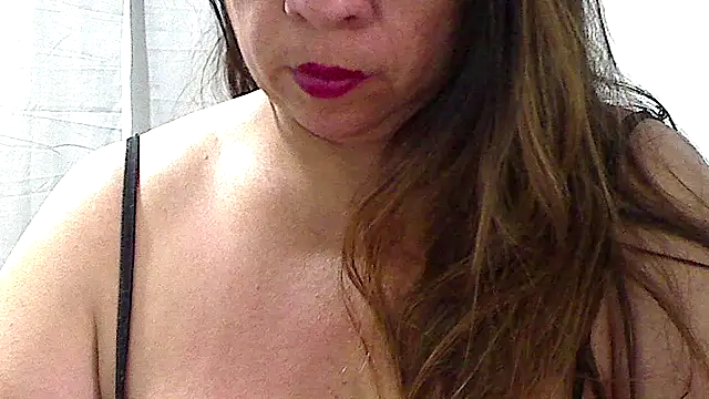 luciana69hot online show from September 17, 2025, 10:00 pm