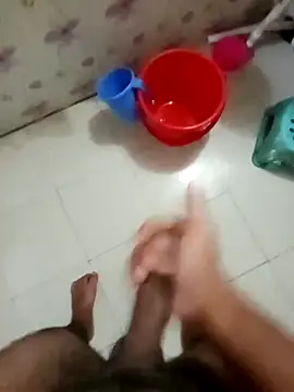 Snapshot of zim200 chatting on October 4, 2025, 1:25 am zim200 online show from October 4, 2025, 1:25 am