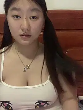 xialuo25 online show from April 7, 2026, 3:56 pm