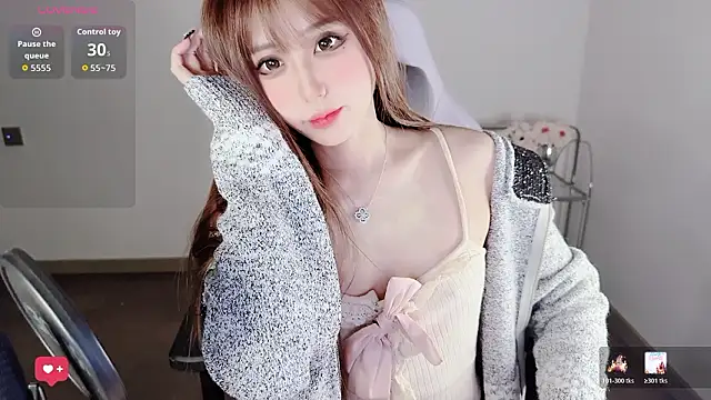 OwQoll online show from February 1, 2026, 11:31 am