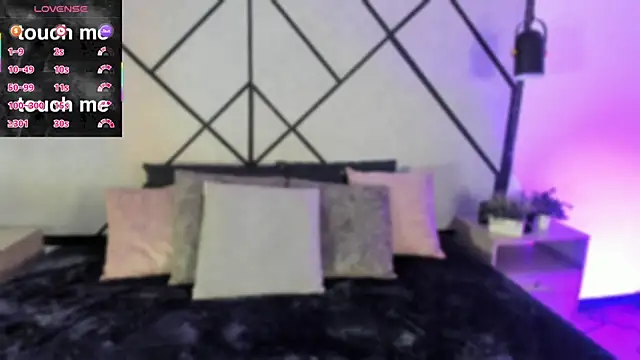 revenmiller  online show from December 5, 2025, 7:43 pm