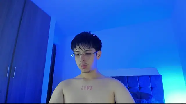 Snapshot of Maximo_Miller chatting on September 30, 2025, 4:28 am Maximo Miller online show from September 30, 2025, 4:28 am