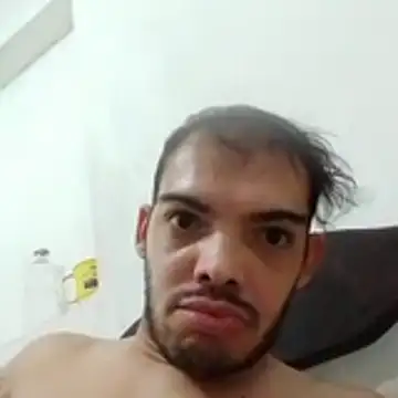 GuilhermeYuree online show from April 16, 2026, 5:08 am