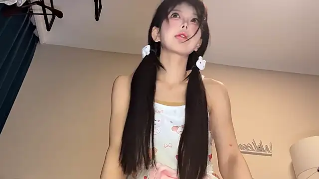 kiraa-0051 online show from February 1, 2026, 1:42 pm