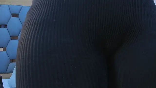 juliette pretty  online show from March 15, 2026, 7:09 pm