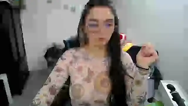 Snapshot of Came-II chatting on September 20, 2025, 1:23 pm Came-II online show from September 20, 2025, 1:23 pm