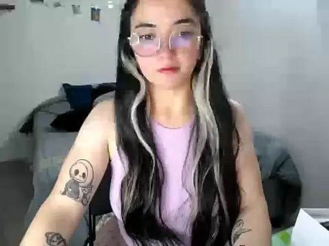 Snapshot of Came-II chatting on October 31, 2025, 10:38 am Came-II online show from October 31, 2025, 10:38 am