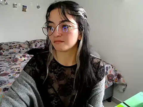 Snapshot of Came-II chatting on November 18, 2025, 4:00 pm Came-II online show from November 18, 2025, 4:00 pm