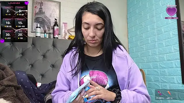 SALOME KORLAND online show from September 25, 2025, 12:20 pm