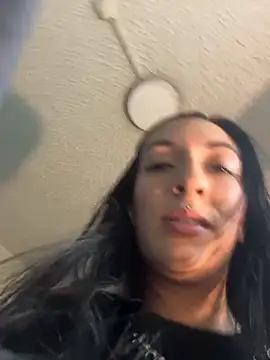 SALOME KORLAND online show from December 19, 2025, 7:54 pm