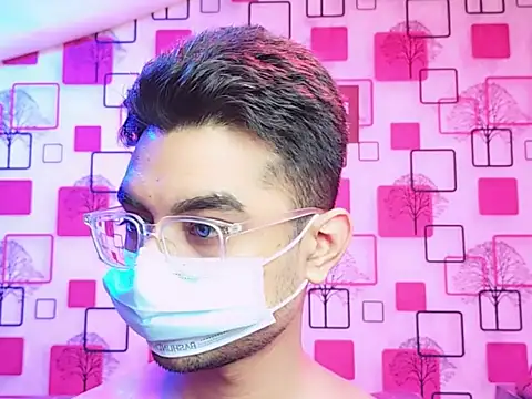 Snapshot of ChiseledCharm chatting on November 4, 2025, 7:46 pm ChiseledCharm online show from November 4, 2025, 7:46 pm