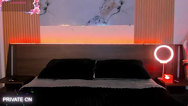 samanthaa moon online show from February 17, 2026, 1:24 am