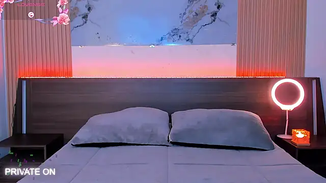 samanthaa moon online show from April 18, 2026, 12:47 am