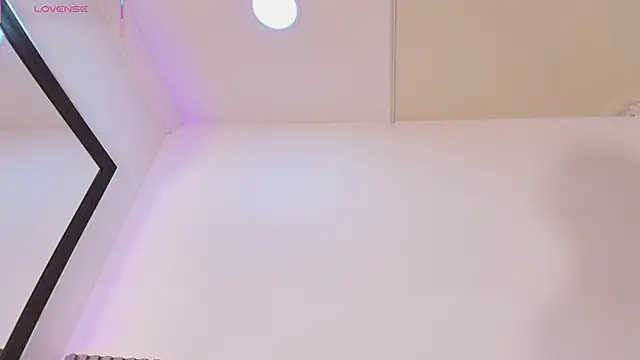 ZOETTAYLOR online show from May 22, 2026, 7:08 pm