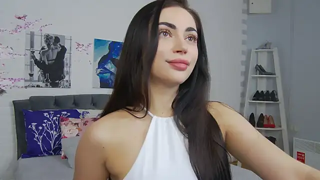 Snapshot of Agnessa chatting on May 7, 2026, 9:58 am Agnessa online show from May 7, 2026, 9:58 am