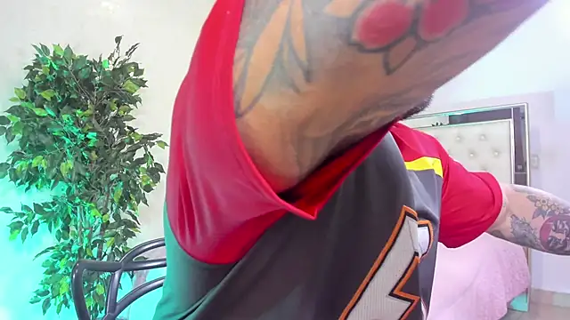 Snapshot of MISTER_VENOM chatting on December 14, 2025, 7:07 pm MISTER VENOM online show from December 14, 2025, 7:07 pm