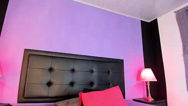 GreciaFox1 online show from May 15, 2026, 12:12 pm