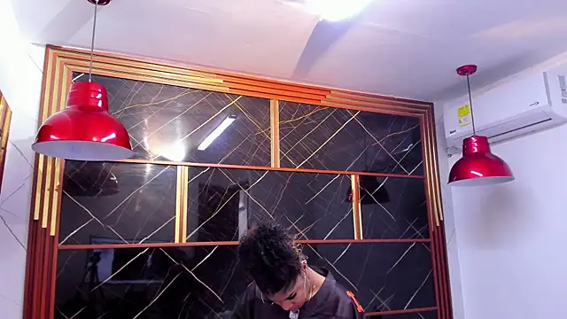 HannyThompson online show from September 16, 2025, 12:17 pm