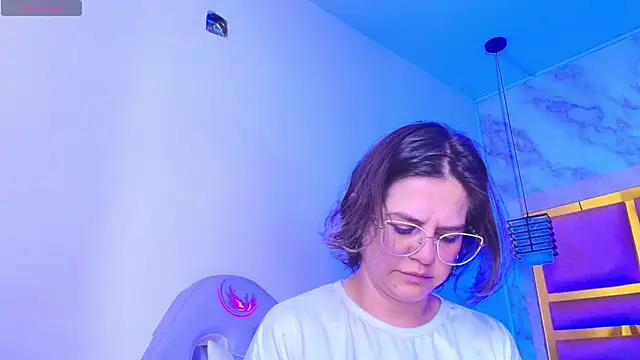 Luciifeer  online show from November 9, 2025, 3:21 pm