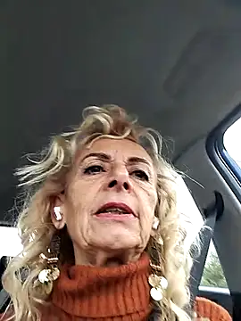 clarabell4 online show from December 16, 2025, 7:57 am