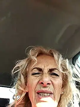 clarabell4 online show from March 17, 2026, 8:06 am