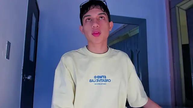 Sebax Young online show from May 20, 2026, 9:10 pm