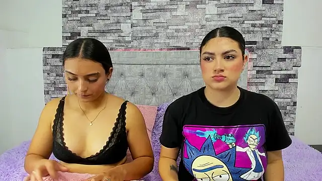 nicolexxaleja online show from November 6, 2025, 9:48 pm