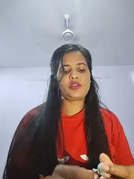cute radhikaa online show from May 30, 2026, 8:44 am