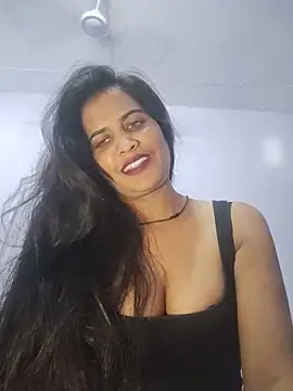 Snapshot of cute_radhikaa chatting on June 12, 2026, 11:09 am cute radhikaa online show from June 12, 2026, 11:09 am