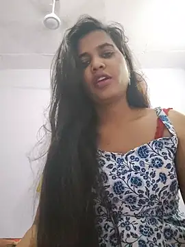 Snapshot of cute_radhikaa chatting on July 14, 2026, 7:24 am cute radhikaa online show from July 14, 2026, 7:24 am