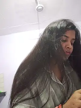 Snapshot of cute_radhikaa chatting on July 17, 2026, 10:55 am cute radhikaa online show from July 17, 2026, 10:55 am