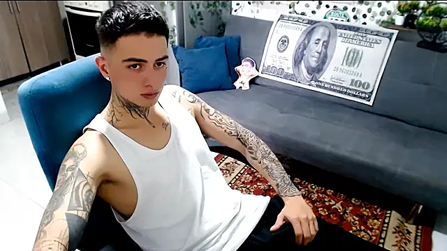 Snapshot of santii_ss chatting on February 11, 2026, 3:39 pm santii ss online show from February 11, 2026, 3:39 pm