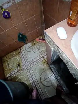 Snapshot of JesVel chatting on October 21, 2025, 2:12 am JesVel online show from October 21, 2025, 2:12 am