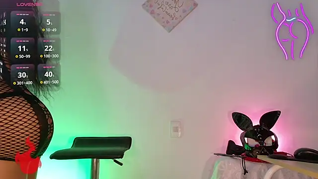 Snapshot of Barbydominant_fetish chatting on June 24, 2026, 5:23 pm Barbydominant fetish online show from June 24, 2026, 5:23 pm